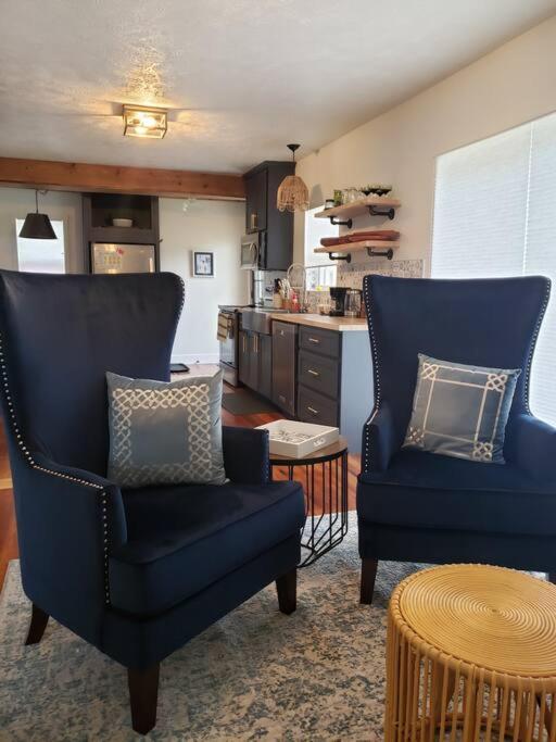 Cute Cottage-2 Min From Downtown 林垦 外观 照片